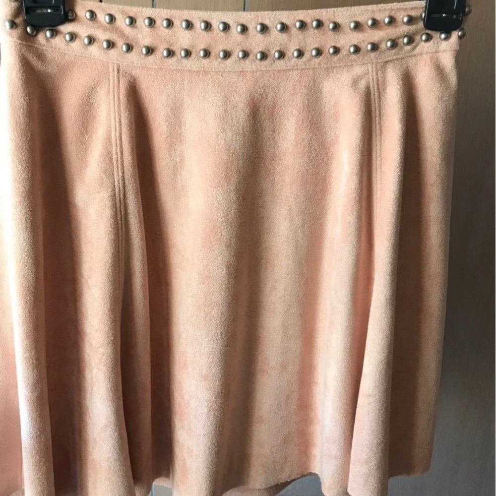 Rivet pink suede like skirt